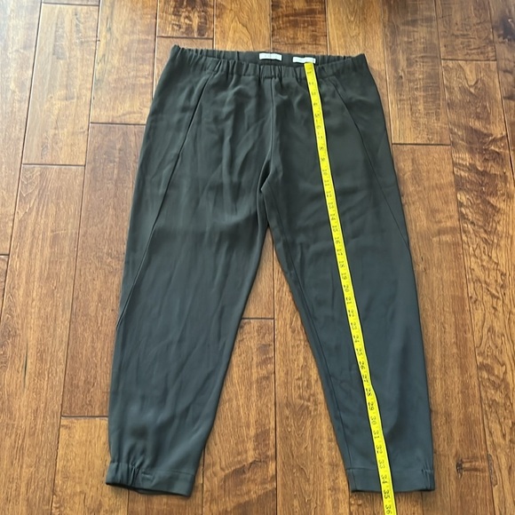 ARITZIA BABATON DEXTER PULL ON TUXEDO OLIVE PANT SIZE M - Picture 4 of 11